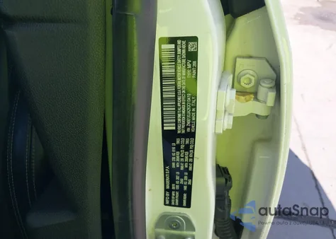 2019 Maserati Levante z USA, uszkodzony, nr VIN ZN661XUA2KX310419